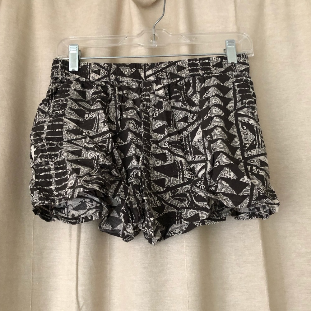 Lounge Pattern Shorts